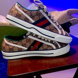Women Gucci Shoe
